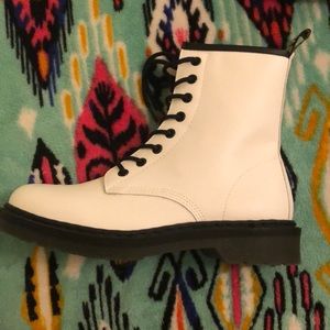 White Women’s Combat Boots
